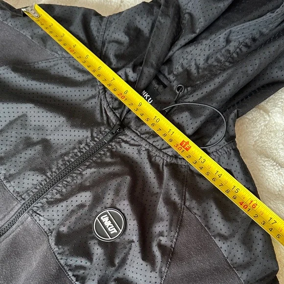 Jacket - Picture 16 of 16